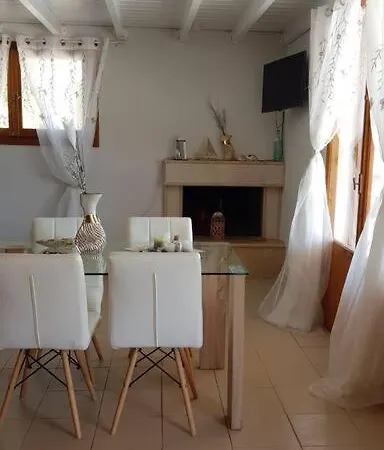 بيت للعطل Country Green House In Lourdas *